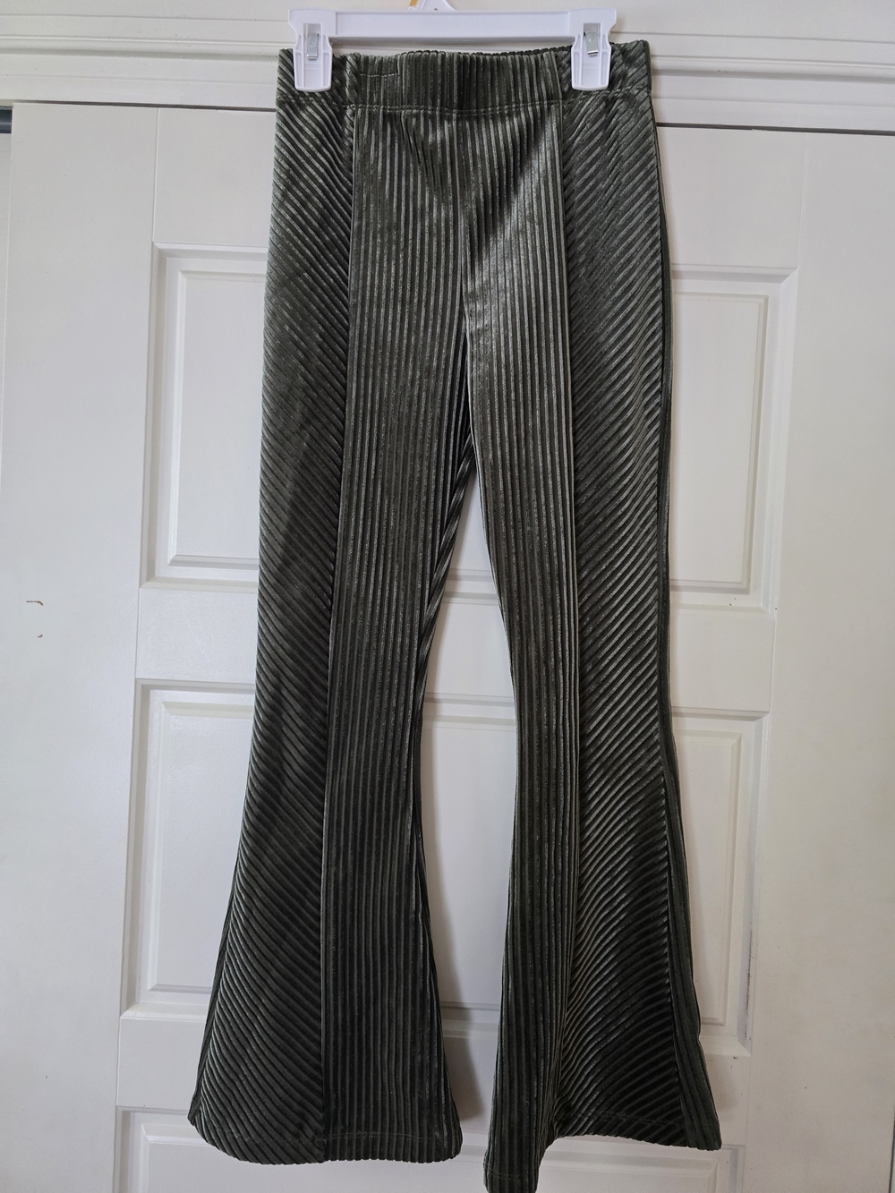 Girls' Olive Green Velvet Ribbed Flare Leggings